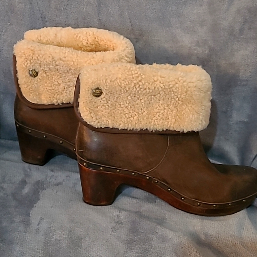 Ugg boots size 10